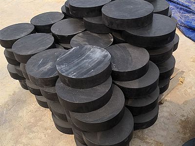 双滦区板式橡胶支座由若干层橡胶片与薄钢板经加压硫化